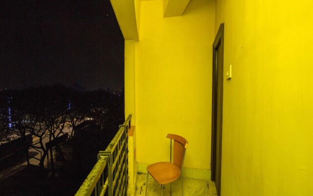 Moon Light Hotel