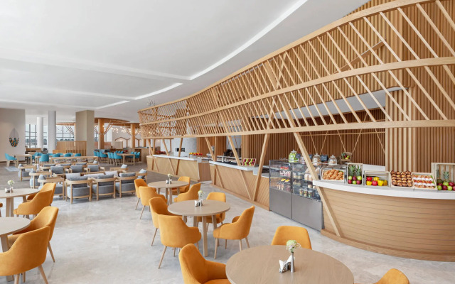 Hampton by Hilton Marjan Island