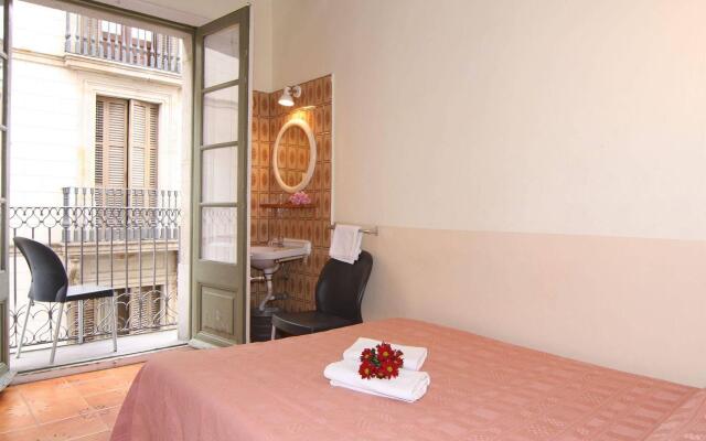 Hostal Rembrandt