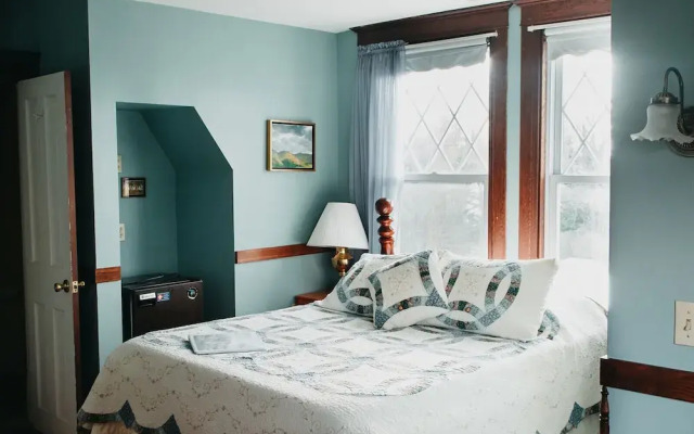 Friendly City Inn Bed & Breakfast