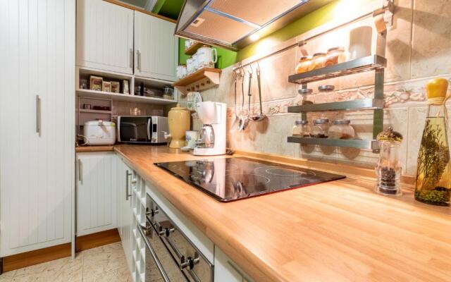 Flatguest Ingenio + 2 Bdr + Wifi + 4pax