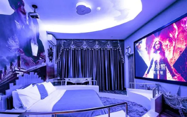 Karamay Waterwood Flower Theme Hotel