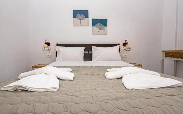 Achilleas Deluxe Apartment