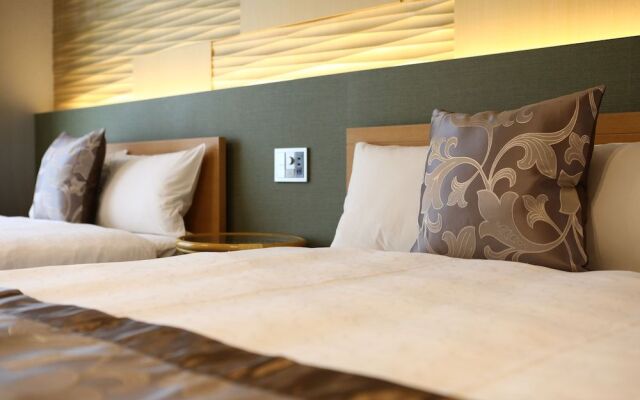 GRAND BASE Hakatatei