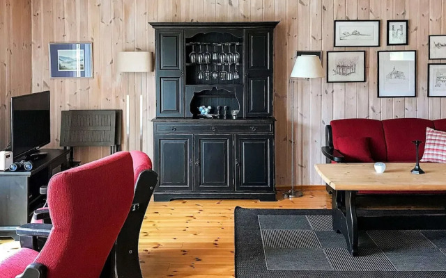 8 Person Holiday Home in Skulestadmo