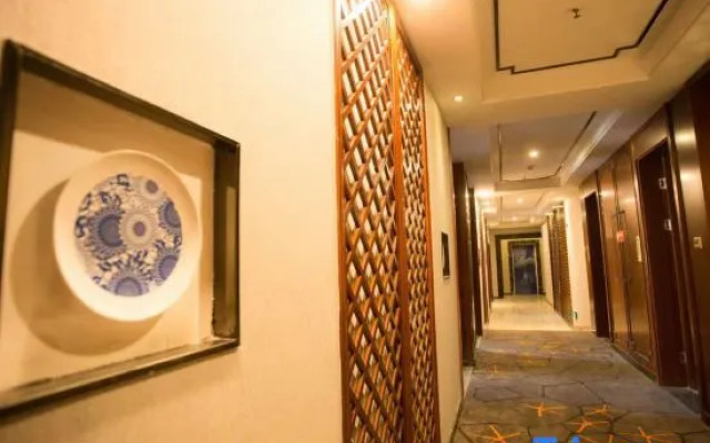 Junyi Hotel(Nanjing Jiangning Nanjing South Railway Station Wanda Store)