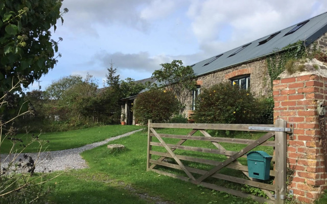 Potato, Barafundle Barns, SA71 5LS