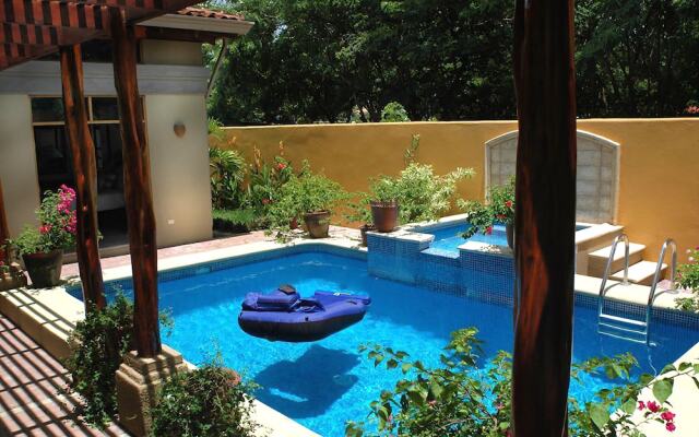 Tamarindo Mango condominiums