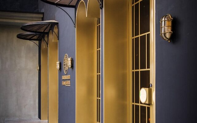 Cosmos Hotel Huashan Town