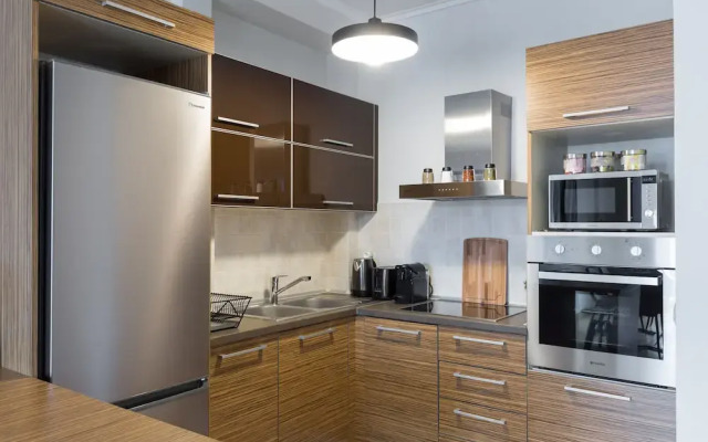 UPSTREET Stylish & Spacious 2BD Apt-Thiseio