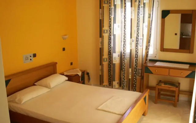 Hotel Athena