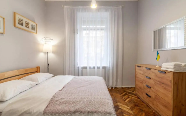 Апартаменти на вулиці Вірменській 35 біля Дзиги.