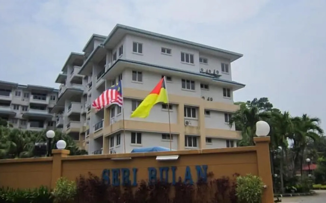 Seri Bulan Condominium