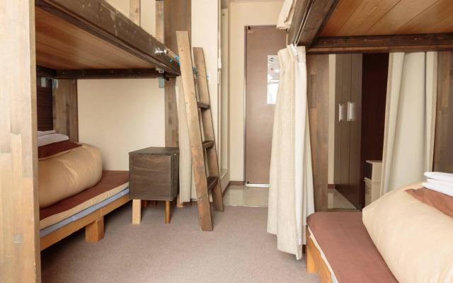 Osaka Hana Hostel