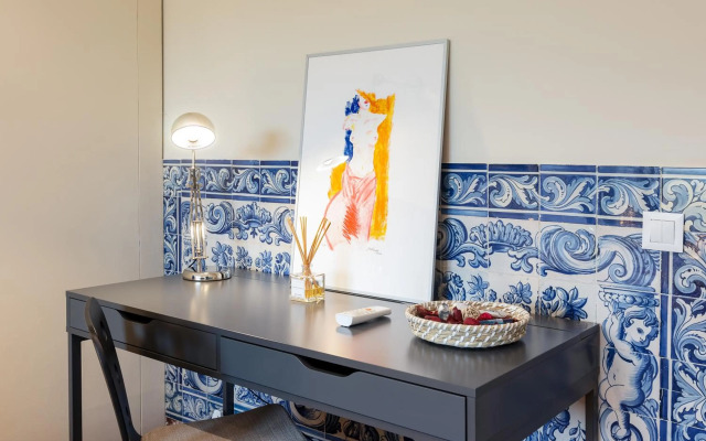 Lx Art Flats | Flat Two