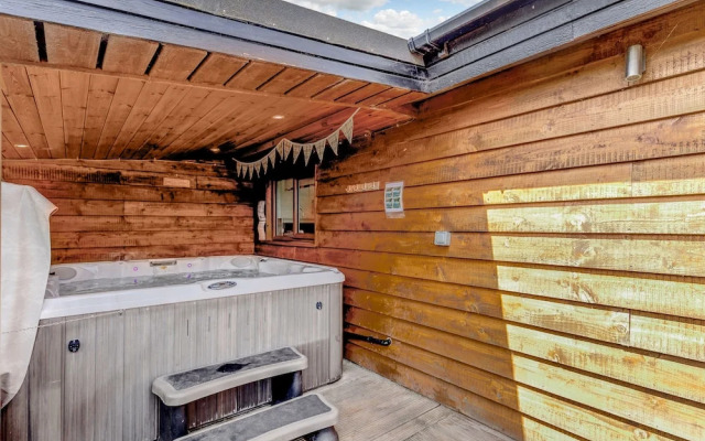 Kingfisher Lodge