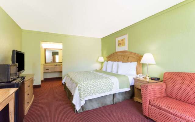 Days Inn by Wyndham Washington