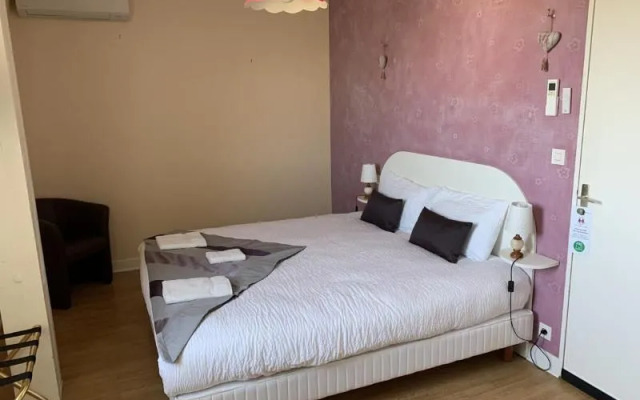 Hôtel A Jayac - Logis Hotels