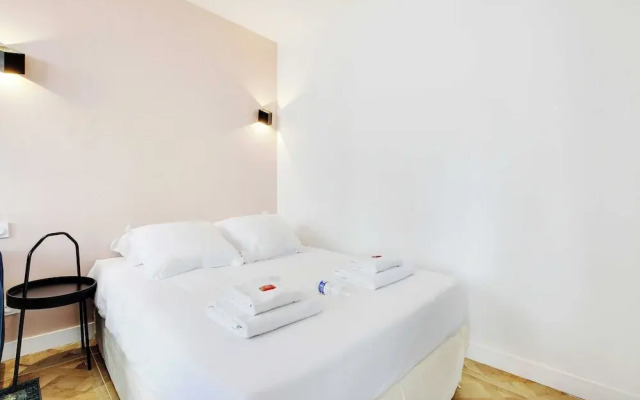 Super Studio - Place de la Bastille