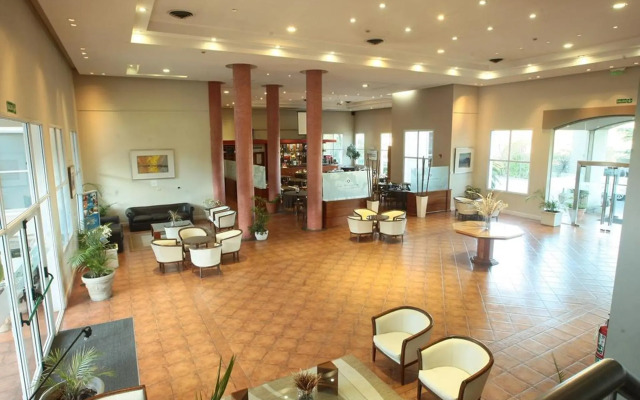 Howard Johnson Rio Ceballos Hotel y Casino