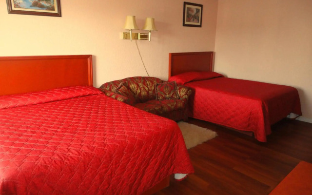 Niagara Lodge & Suites