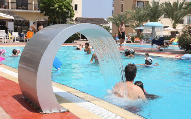 Tsokkos Gardens Hotel & Apartments
