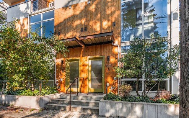 Fremont Jet City Townhome