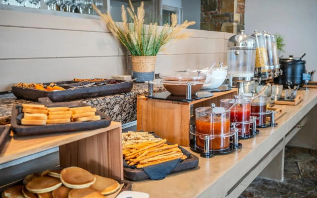 Dionysos Hotel & Suites