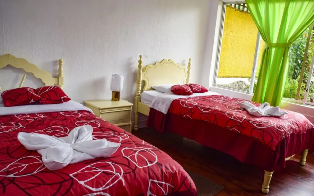 Hostal Santa Cruz Backpackers