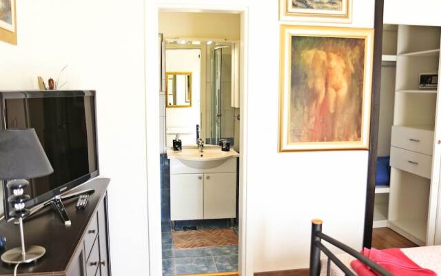 Picturesque Holiday Home in Bra? With Swimming Pool