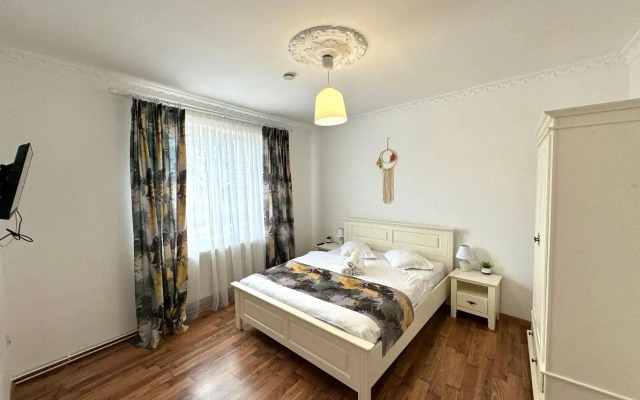 FLH - MIRA Apartments