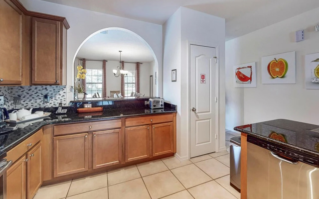 Fantastic Cypress Pointe Vacation Home