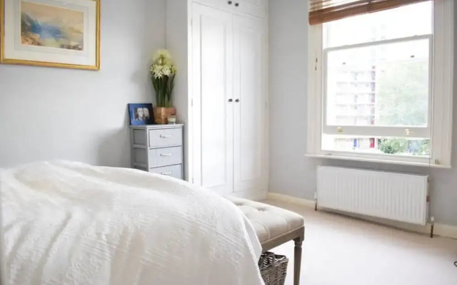 1 Bedroom Ladbroke Grove Flat