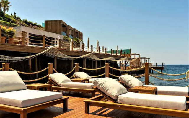 Gala Suites & Villas