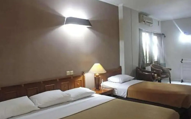 OYO 94841 Alodia Homestay Family