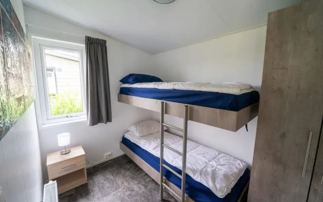Modern Chalet With Dishwasher on the Markermeer