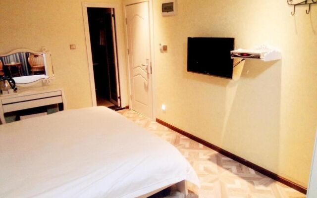 Longbai Business Hotel