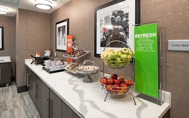 Hampton Inn & Suites Dallas/Plano Central