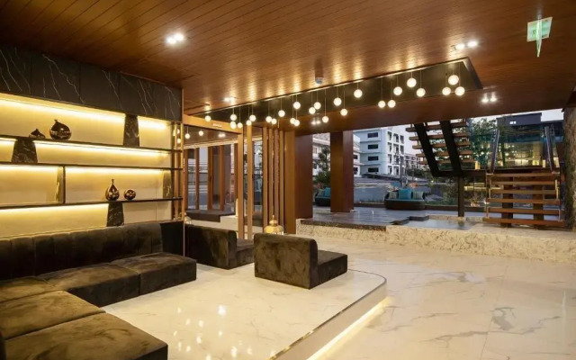 Orion Hotel & Residence