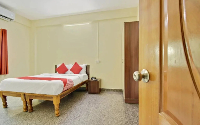 OYO 13043 Sree Sai Suites