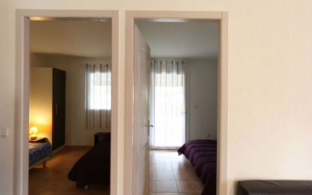 Holiday Home Le Mediterranée - AGL250