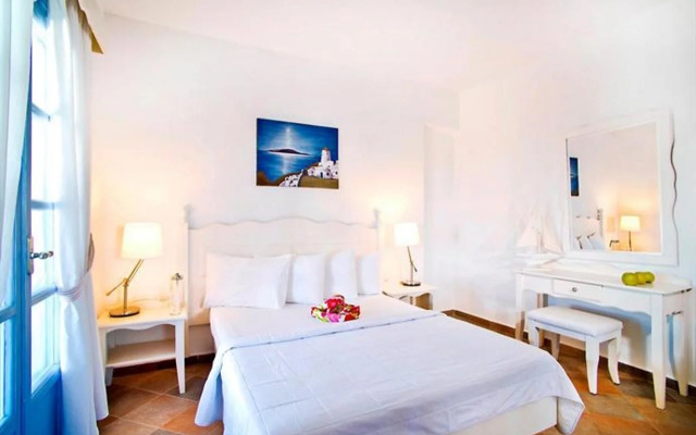 Koufonisia Hotel & Resort