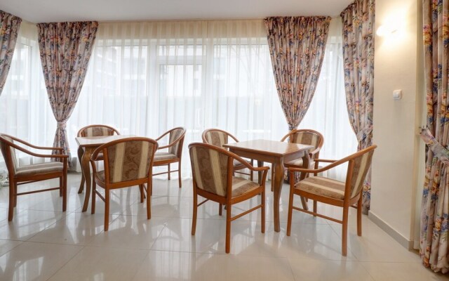 Jupiter Family hotel