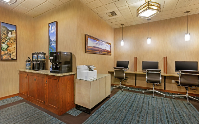 Best Western Plus GranTree Inn