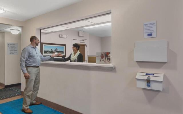 Candlewood Suites Raleigh Crabtree by IHG
