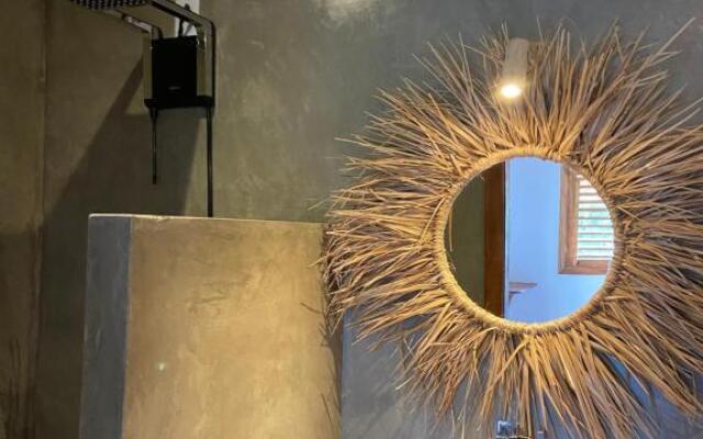 Tiki Pool's Bungalows