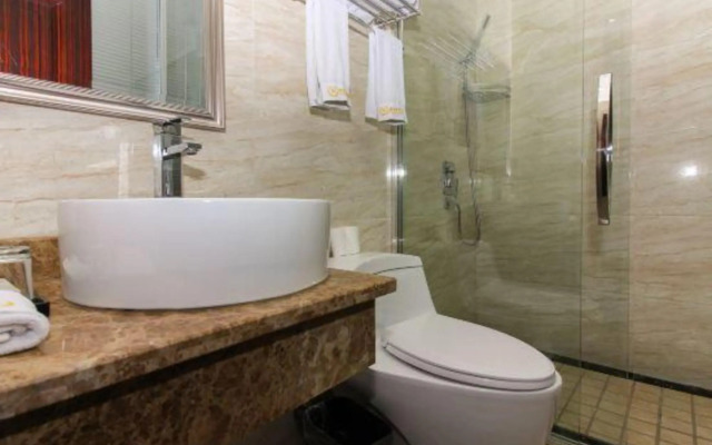 Yinzuo Holiday Hotel