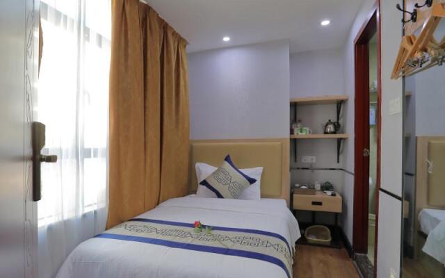 GreenTree Inn Jieyang North Linjiang Road Express Hotel