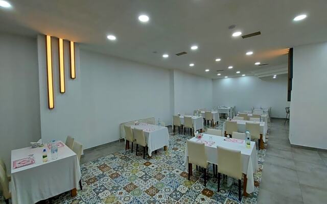 Eskoppremium Otel