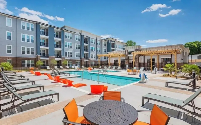 Landing Furnished Apartments - Central West End